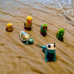 Set of 6 little live pets